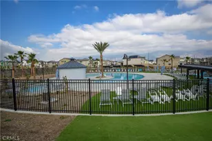 2435 Gunner Ridge Way, Rialto, CA 92377 - Photo 24