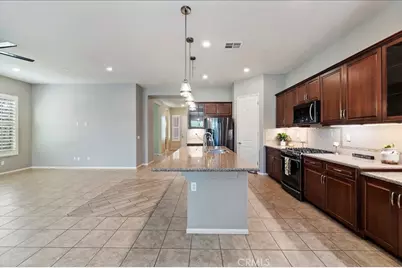 1394 Via La Presa, Hemet, CA 92545 - Photo 18