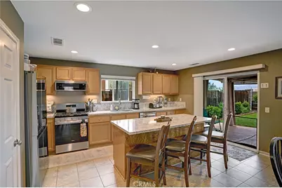 45015 Bronze Star, Lake Elsinore, CA 92532 - Photo 12