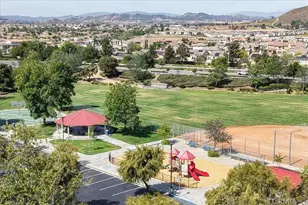 34413 Waltham, Winchester, CA 92596 - Photo 44