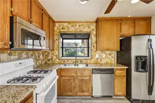 3159 Wickham Dr, Riverside, CA 92503 - Photo 6