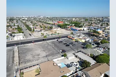 10500 S Prairie Avenue, Inglewood, CA 90303 - Photo 10