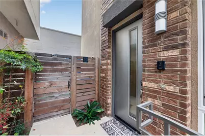 821 Brickyard, Costa Mesa, CA 92627 - Photo 6