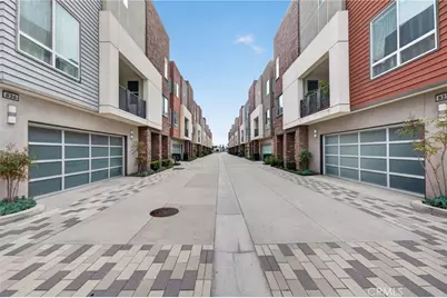 821 Brickyard, Costa Mesa, CA 92627 - Photo 4