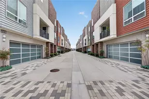 821 Brickyard, Costa Mesa, CA 92627 - Photo 4