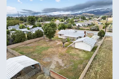 514 E Victory Avenue, Banning, CA 92220 - Photo 2