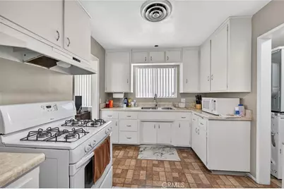 514 E Victory, Banning, CA 92220 - Photo 16