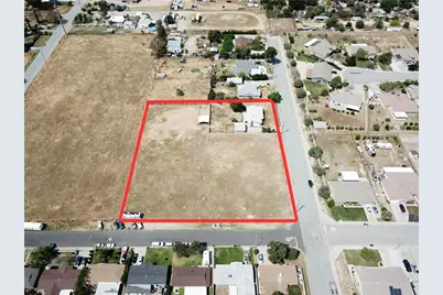 514 E Victory, Banning, CA 92220 - Photo 2