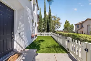27737 Bluebell Ct, Murrieta, CA 92562 - Photo 6