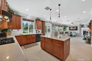 35875 Murano, Murrieta, CA 92562 - Photo 14