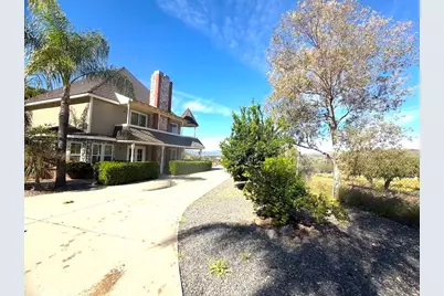 37250 Mason, Murrieta, CA 92563 - Photo 2