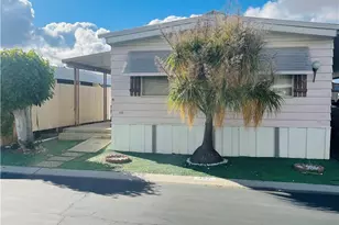 575 S Lyon, Hemet, CA 92543 - Photo 2