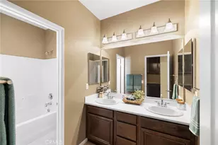 30214 Trois Valley, Murrieta, CA 92563 - Photo 40