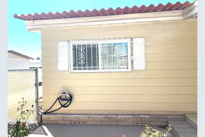 1053 W Johnston Avenue, Hemet, CA 92543 - Photo 60