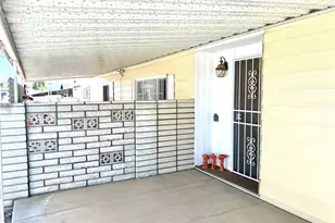 1053 W Johnston Ave, Hemet, CA 92543 - Photo 4