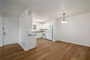 2536 White Oak Pl, Escondido, CA 92027 - Photo 2