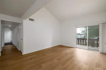2536 White Oak Pl #2, Escondido, CA 92027 - Photo 4