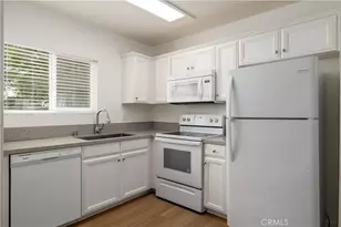 2536 White Oak Pl, Escondido, CA 92027 - Photo 6
