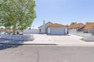 39516 Garin Dr, Murrieta, CA 92562 - Photo 2