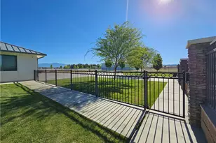 49684 Skyharbor Way, Aguanga, CA 92536 - Photo 12