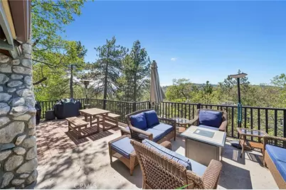 28662 Zion Drive, Lake Arrowhead, CA 92352 - Photo 2