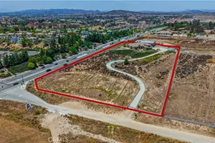 32032 La Serena, Temecula, CA 92591 - Photo 2