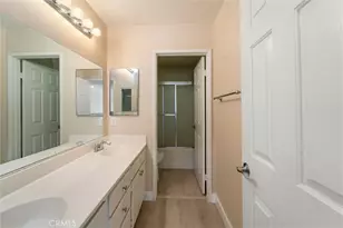 39560 St Honore Dr, Murrieta, CA 92563 - Photo 20