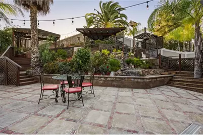 23993 Via Madrid, Murrieta, CA 92562 - Photo 2
