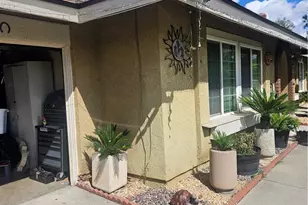 542 S Lilac, Rialto, CA 92376 - Photo 2