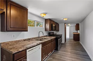 7081 Valley Way, Jurupa Valley, CA 92509 - Photo 10