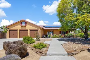 42260 Chisolm Trail, Murrieta, CA 92562 - Photo 2