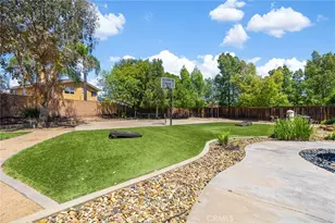 42260 Chisolm Trail, Murrieta, CA 92562 - Photo 40