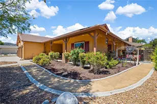 42260 Chisolm Trail, Murrieta, CA 92562 - Photo 4