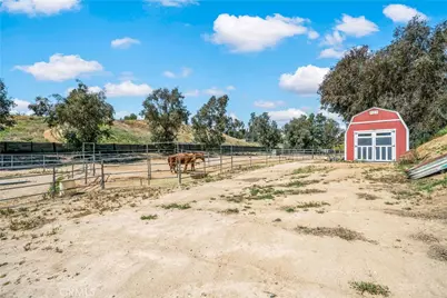 39980 Via Fernando, Temecula, CA 92592 - Photo 4
