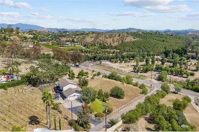 3162 Reche Road, Fallbrook, CA 92028 - Photo 2