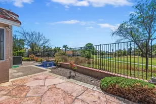 24117 Corte Valente, Murrieta, CA 92562 - Photo 32