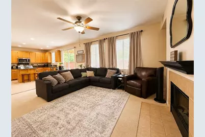 40344 Torrey Pines, Murrieta, CA 92563 - Photo 8