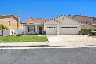14 Del Brienza, Lake Elsinore, CA 92532 - Photo 2