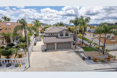 31801 Valone Court, Temecula, CA 92591 - Photo 2