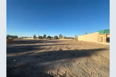 160 N Lovekin Boulevard, Blythe, CA 92225 - Photo 10