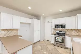31749 Pompei Ln, Winchester, CA 92596 - Photo 6