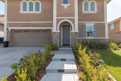 4983 Oak Moss, Fontana, CA 92336 - Photo 2