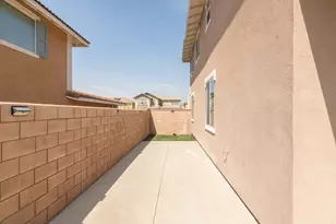 4983 Oak Moss, Fontana, CA 92336 - Photo 32