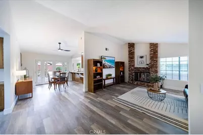 30040 Spray, Canyon Lake, CA 92587 - Photo 4