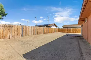 6414 East Ct, 29 Palms MCB, CA 92277 - Photo 32