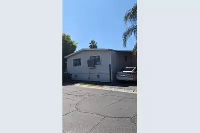 1097 N State Street #75, Hemet, CA 92543 - Photo 2