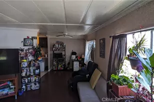 1097 N State Street, Hemet, CA 92543 - Photo 14