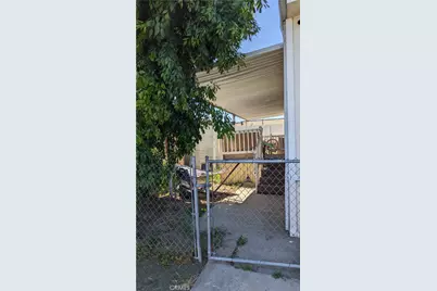 1097 N State Street #75, Hemet, CA 92543 - Photo 2