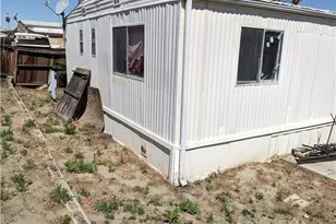 1097 N State Street, Hemet, CA 92543 - Photo 58