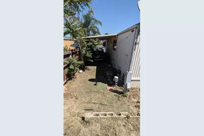 1097 N State Street #75, Hemet, CA 92543 - Photo 60